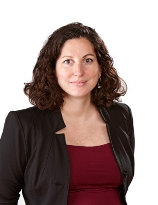 Photo portrait d'une femme brune